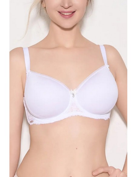 Lanny -  3015 Lanny -  3015